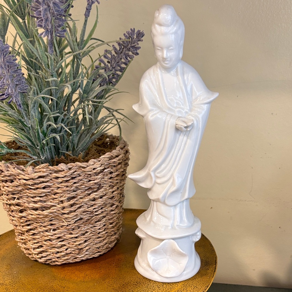 Kuan Yin White Porcelain 8.5"  Figurine Made in Japan Goddess of Compassion